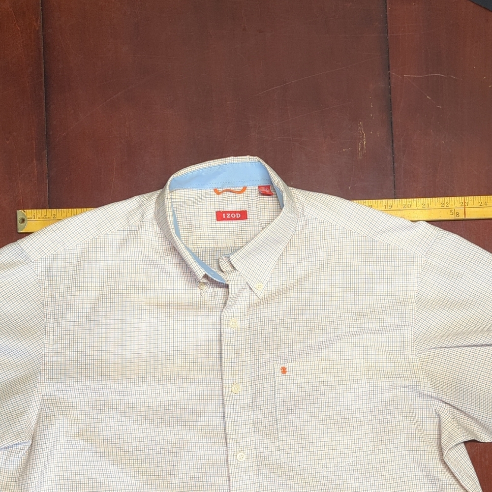 Izod Men's Plaid Sort Sleeve Button Down Shirt - White, Blue And Orange. - Picture 6 of 10